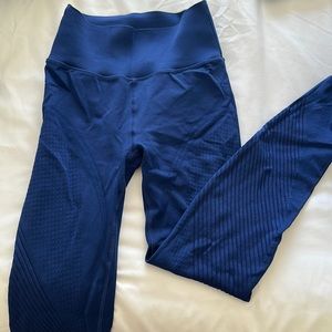Blue Fabletics Leggings w/ Leg Detail